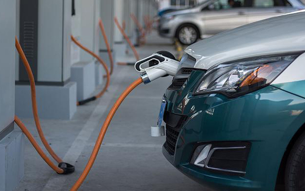 为什么说新能源汽车是发展趋势？